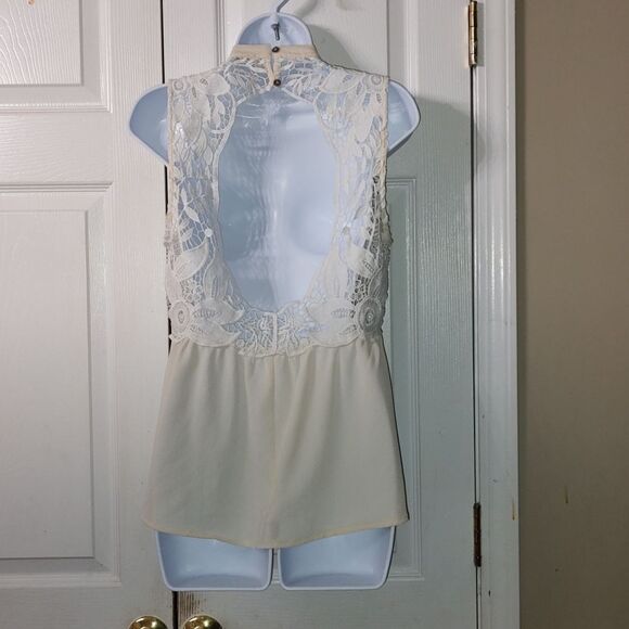 She + Sky ivory with white lace open back blouse Sz S - Picture 5 of 8